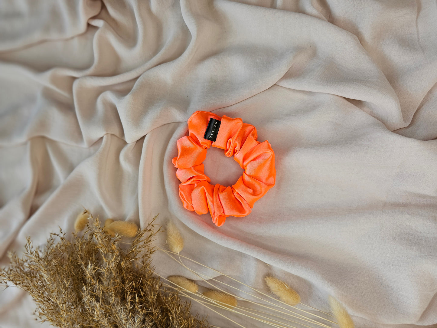 Neon Orange S